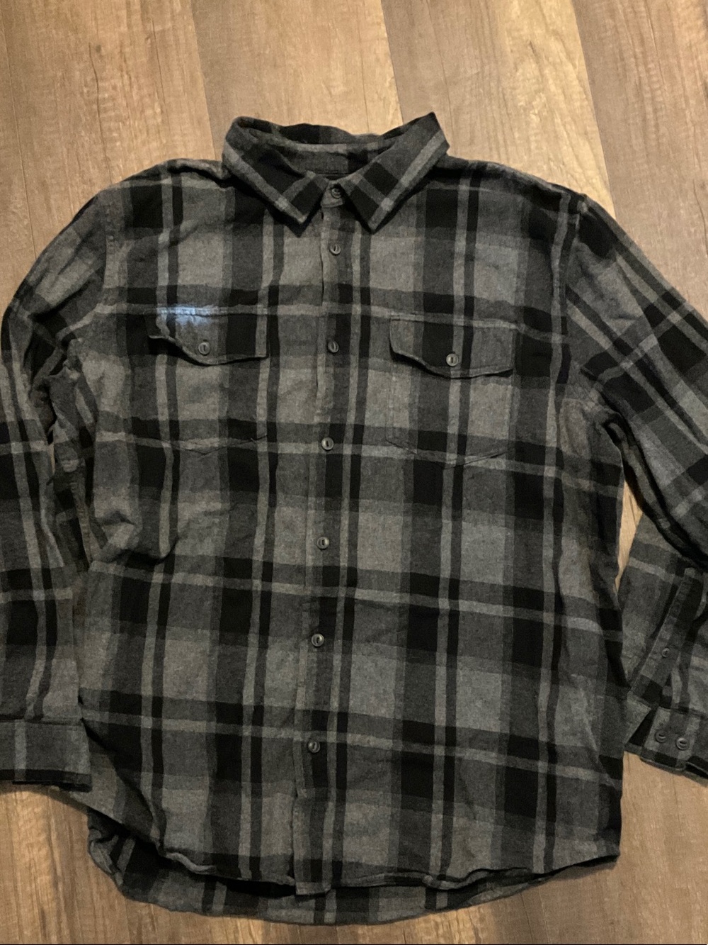 Falls Creek Black & Gray Plaid Button-Down Shirt
